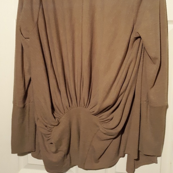 Sweater - Picture 3 of 4